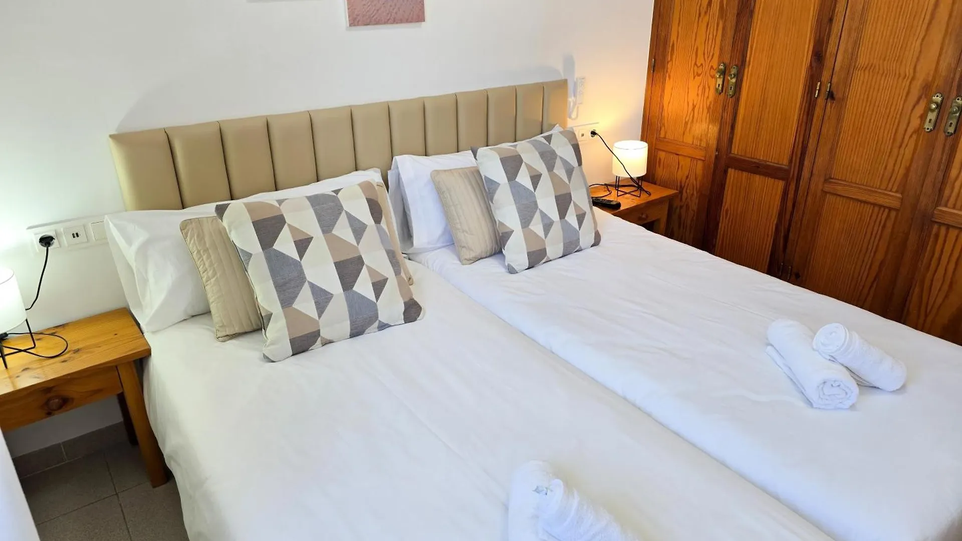 Arena Paradise By Helloapartments Puerto de Santiago  Puerto de Santiago (Tenerife)